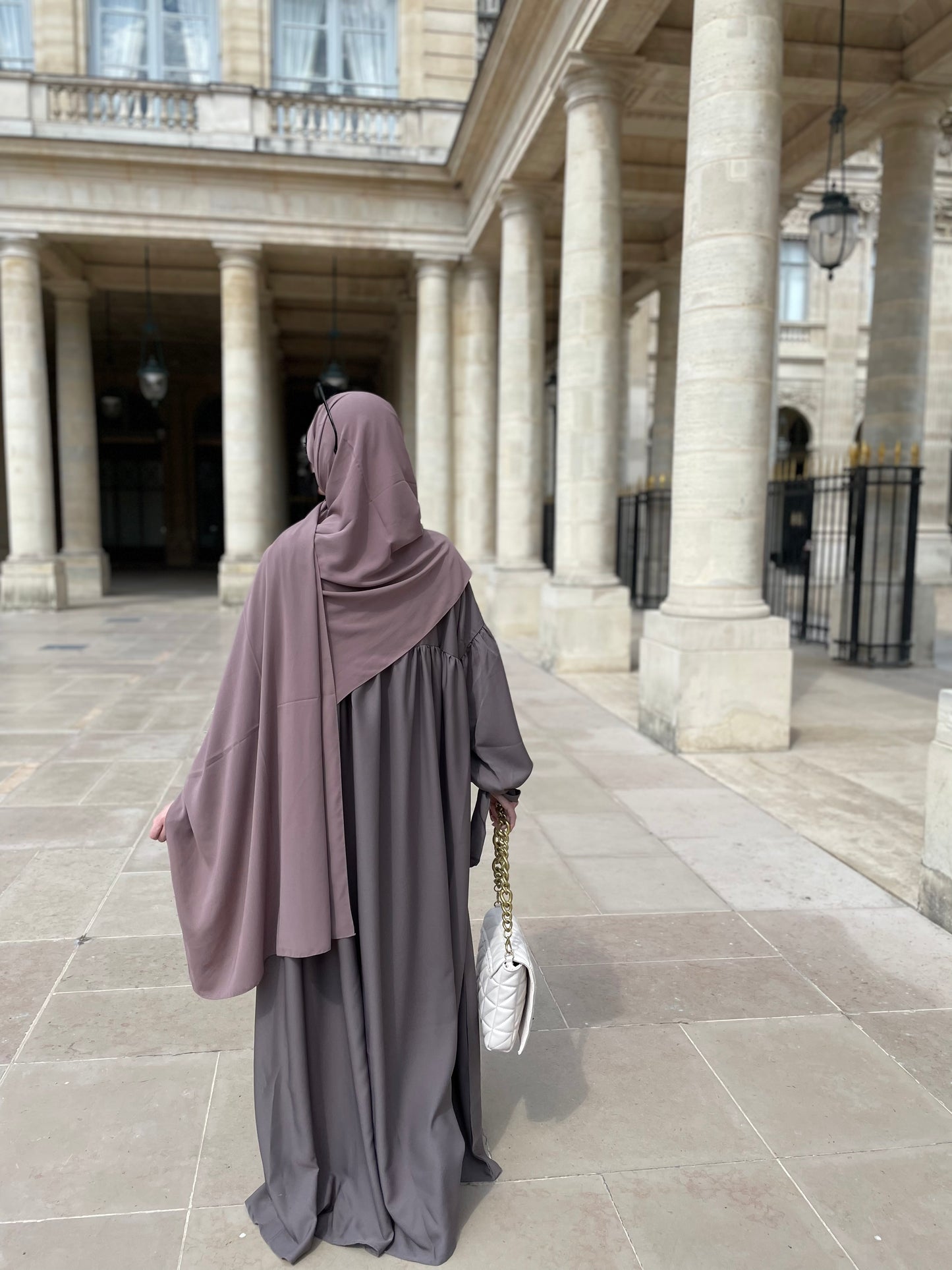 Abaya Alba