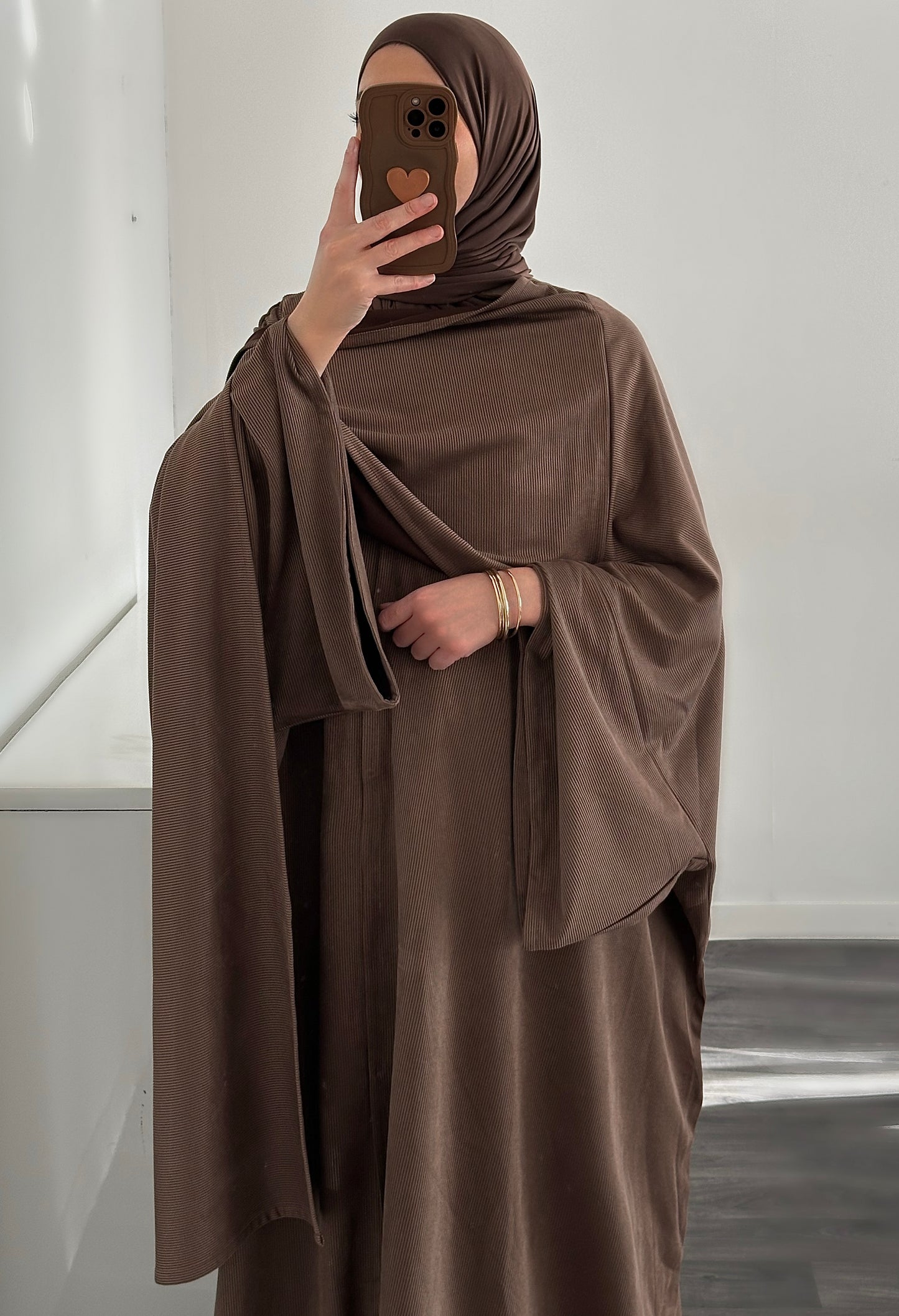 ABAYA NEVA