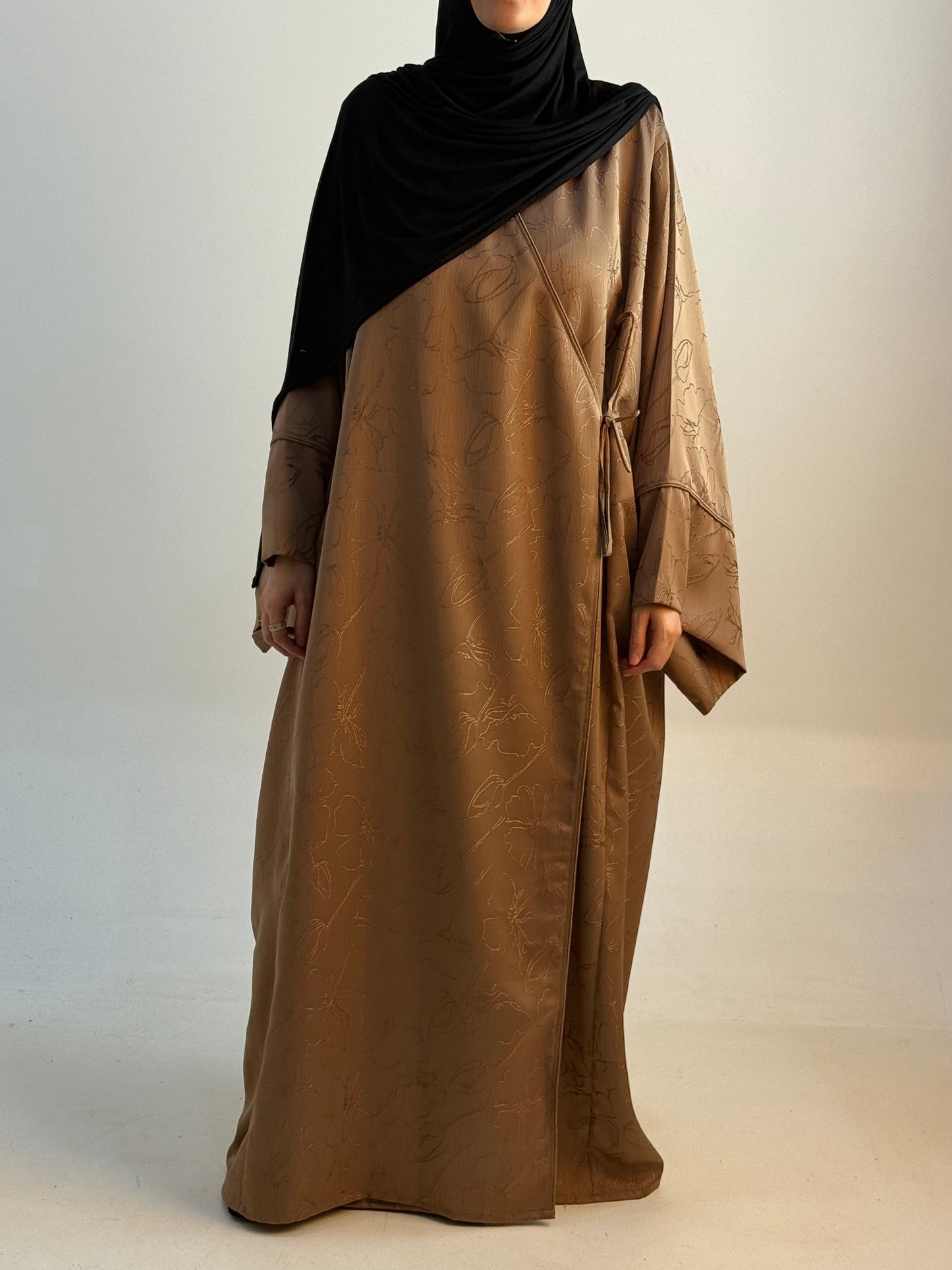 Abaya hinata