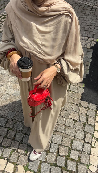 Set Safiya