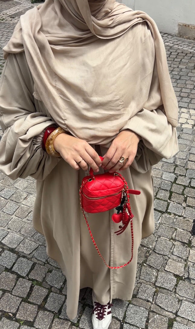 Set Safiya