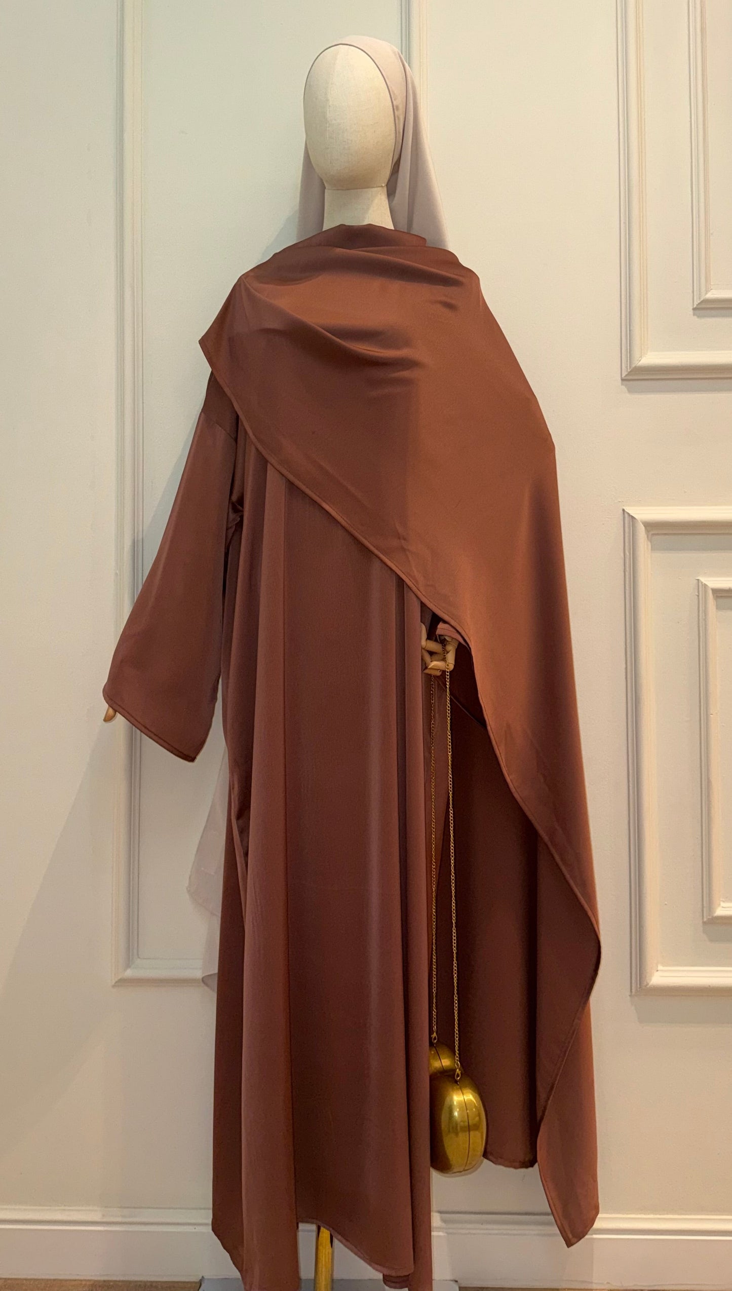 Abaya Naia