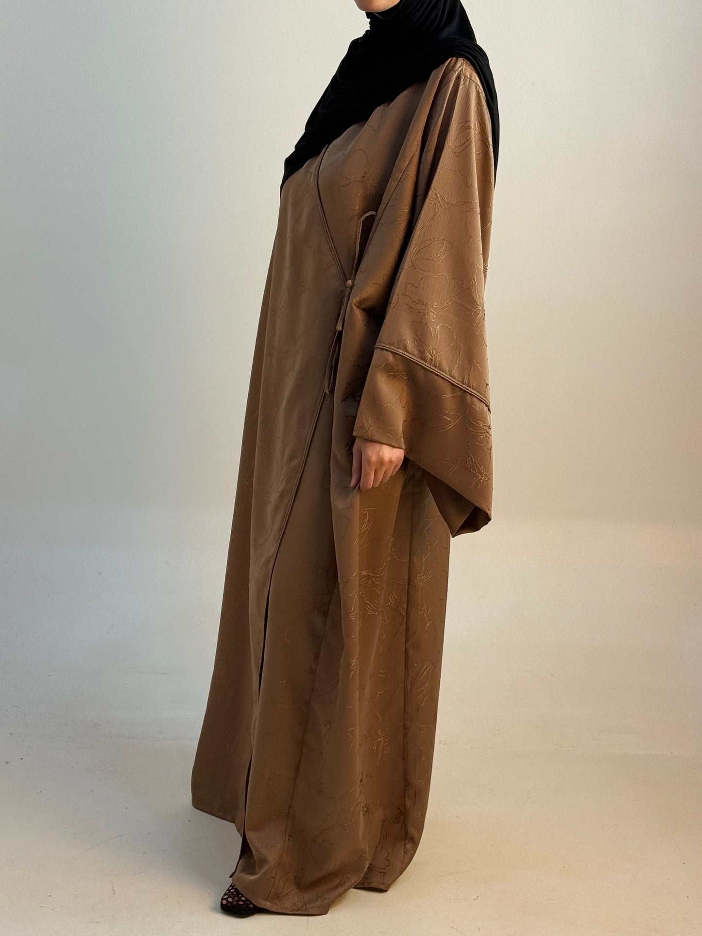 Abaya hinata