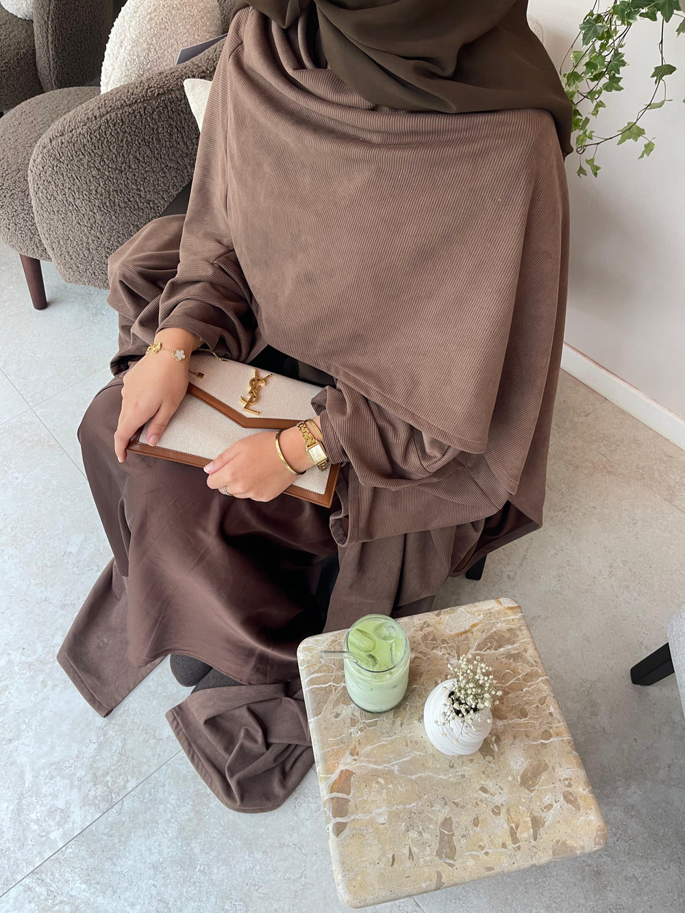 ABAYA NEVA